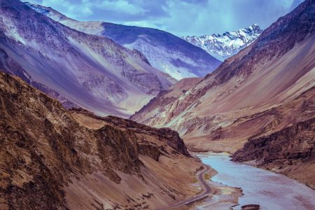 Kashmir & Ladakh Tour – 9 Nights & 10 Days